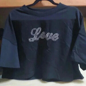 ☆☆☆Shimmery black t shirt